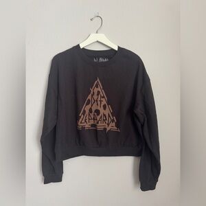 Def Leppard sweat shirt